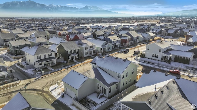 drone / aerial view featuring a mountain view