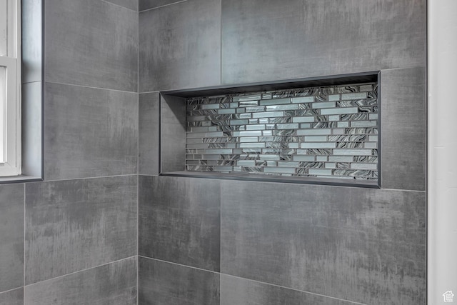 interior details with tiled shower