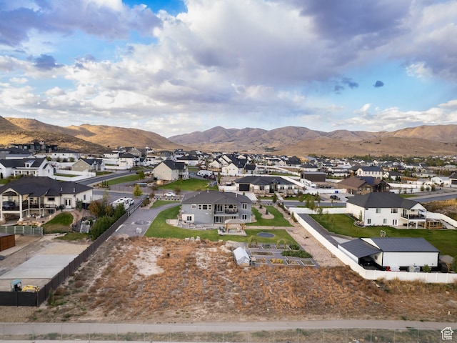 1352 E Abigail Ln, Eagle Mountain, UT 84005 - aerial view with a mountain view