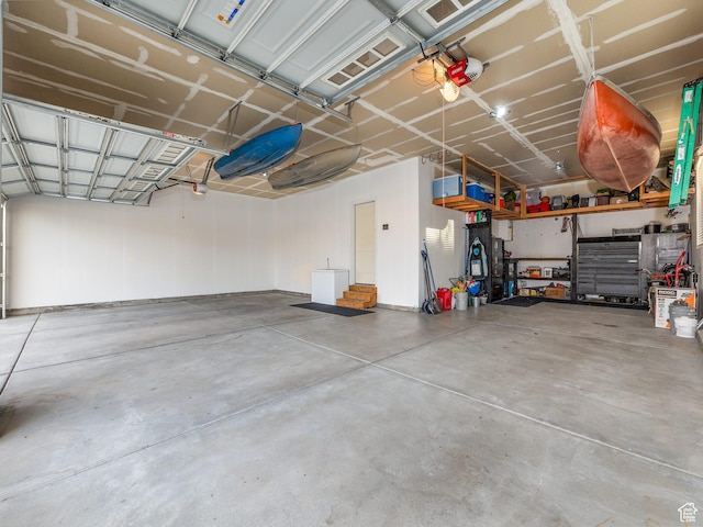 1352 E Abigail Ln, Eagle Mountain, UT 84005 - view of garage