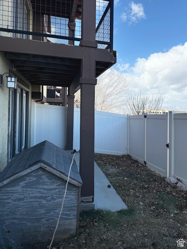 127 E Chandlerpoint Way S, Draper, UT 84020 - view of patio / terrace featuring a balcony and a fenced backyard