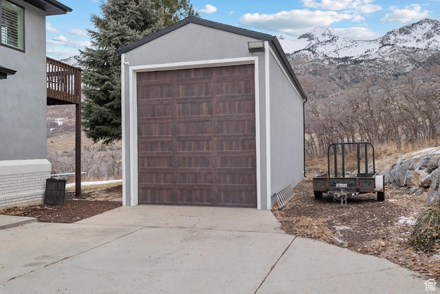 1533 Rosanna Ln, Alpine, UT 84004 - garage with a mountain view