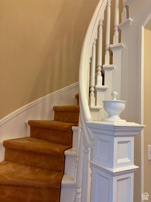 291 N Main St, Hyde Park, UT 84318 - view of stairs