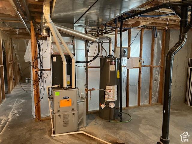 334 S Lariat Way, Grantsville, UT 84029 - utility room with water heater