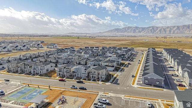 bird's eye view with a mountain view