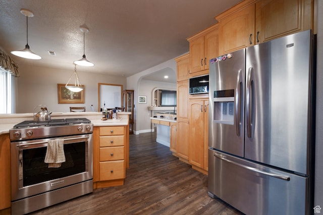 4111 E 4000 S, Vernal, UT 84078 - kitchen featuring hanging light fixtures, appliances with stainless steel finishes, a textured ceiling, and dark hardwood / wood-style flooring