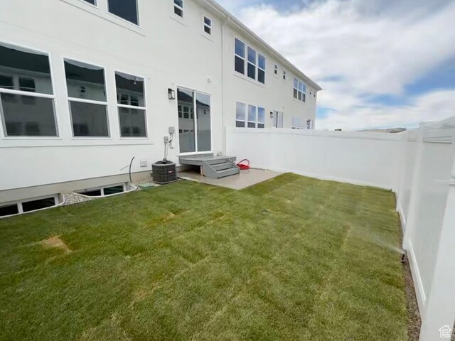 97 W 1360 N, Nephi, UT 84648 - fenced backyard with entry steps
