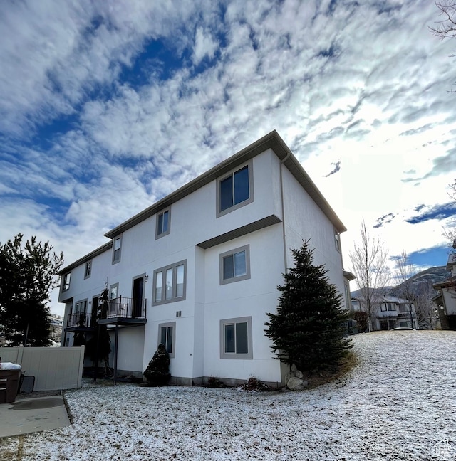 909 E Rosebud Ct, Draper, UT 84020 - view of snow covered property