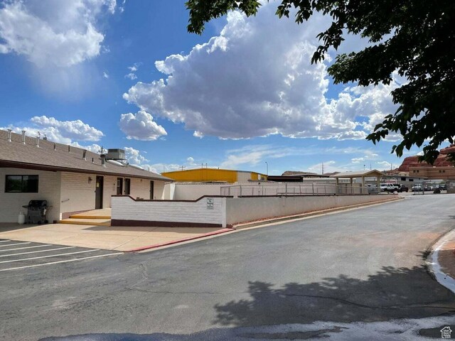 1150 W Red Hills Pkwy Unit 72, Washington, UT 84780 - view of street featuring curbs