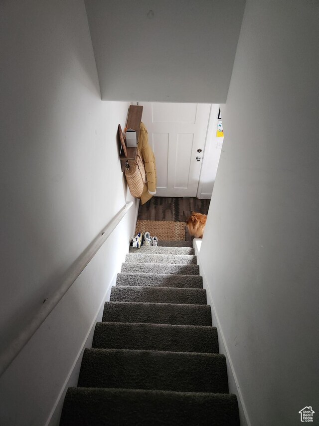 605 N Kay Ln, Tooele, UT 84074 - stairway with hardwood / wood-style floors