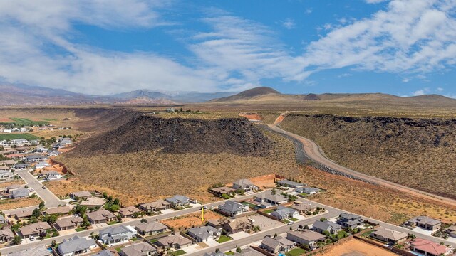 3274 W 2530 S, Hurricane, UT 84737 - birds eye view of property with a mountain view