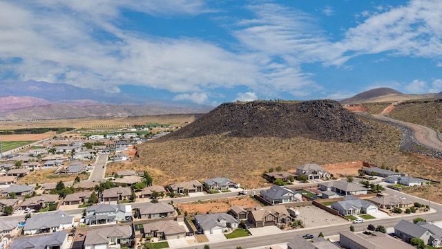 3274 W 2530 S, Hurricane, UT 84737 - bird's eye view featuring a mountain view
