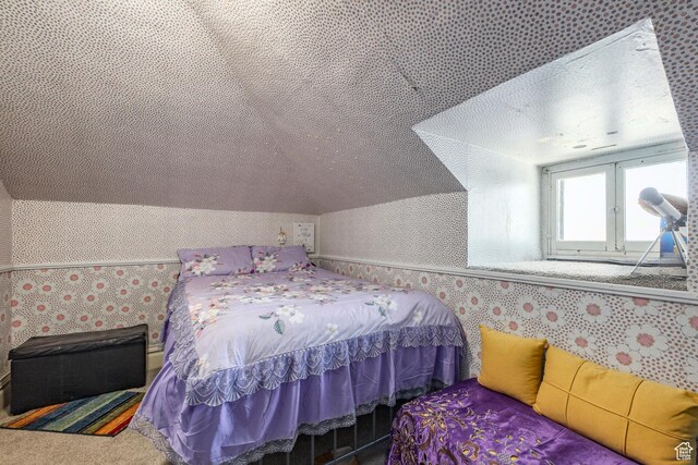390 E Center St, Spanish Fork, UT 84660 - bedroom featuring a textured ceiling