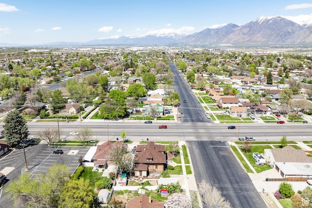 390 E Center St, Spanish Fork, UT 84660 - aerial view featuring a mountain view