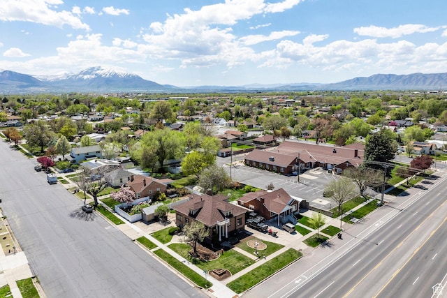 390 E Center St, Spanish Fork, UT 84660 - birds eye view of property featuring a mountain view