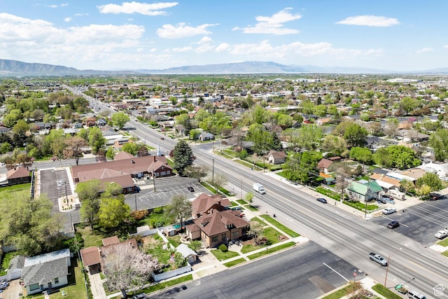 390 E Center St, Spanish Fork, UT 84660 - drone / aerial view with a mountain view