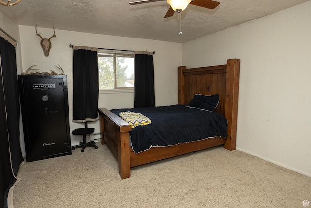 1904 N Rocky Ford Rd, Sigurd, UT 84657 - bedroom with ceiling fan, light colored carpet, and a textured ceiling