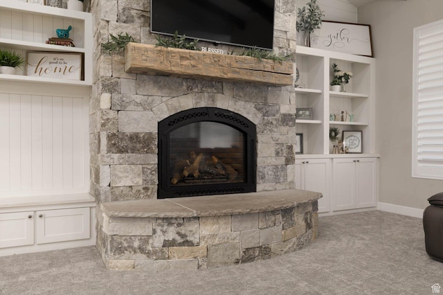 717 S 775 W, Hurricane, UT 84737 - details featuring a fireplace