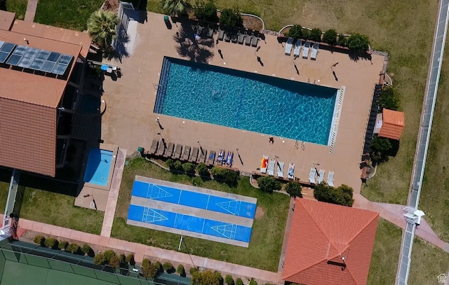 birds eye view of property