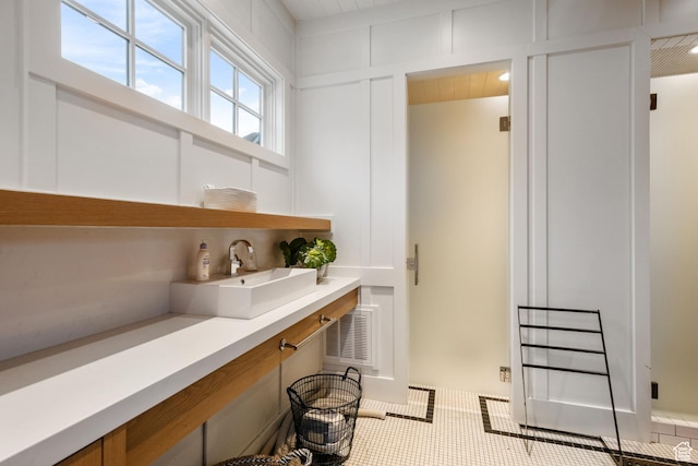 bathroom with sink