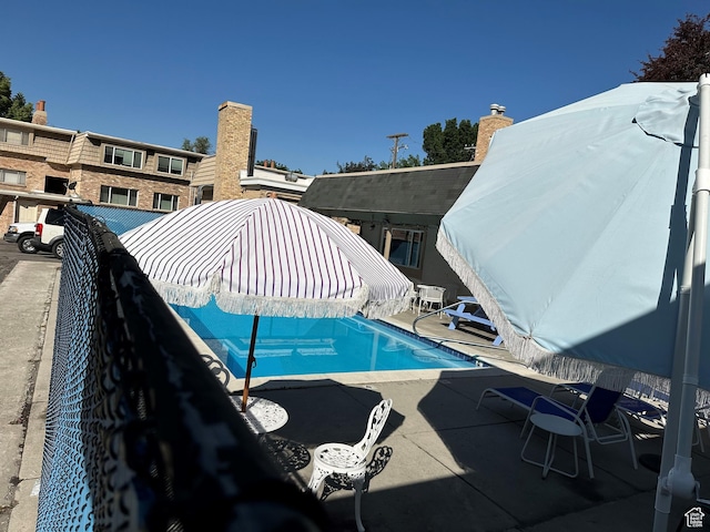 2220 E Murray Holladay Rd Unit 140, Holladay, UT 84117 - view of pool featuring a patio area