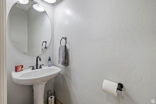 1532 W 3500 N, Pleasant Grove, UT 84062 - bathroom with a sink
