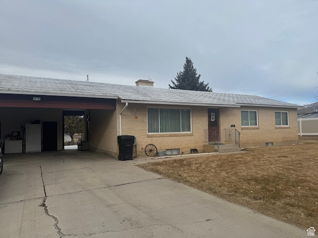 425 E 100 S, Mount Pleasant, UT 84647 - ranch-style house with a carport
