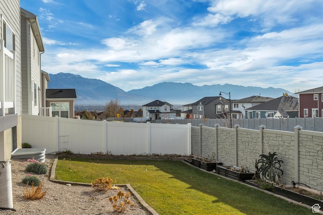 739 W Wild Hyacinth Dr, Saratoga Springs, UT 84045 - view of yard featuring a mountain view