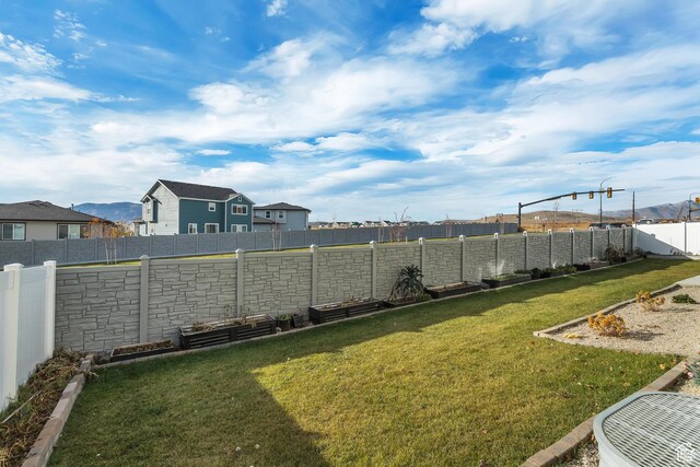739 W Wild Hyacinth Dr, Saratoga Springs, UT 84045 - view of yard