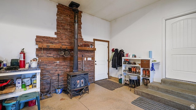 6668 S 3200 W, Spanish Fork, UT 84660 - interior space featuring a wood stove