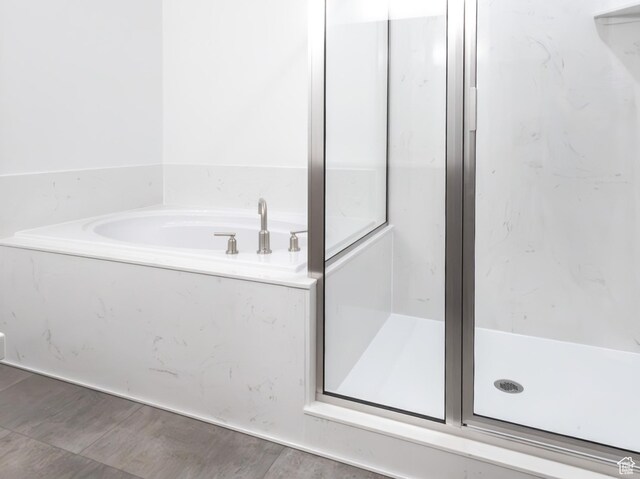 3047 N 2875 W Unit 7, Plain City, UT 84404 - full bath with a garden tub and a stall shower
