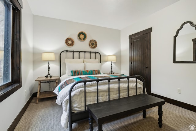 bedroom with carpet flooring