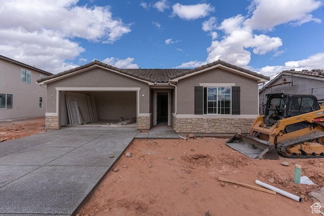 view of front of house featuring a garage