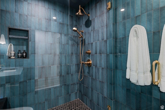 99 W S Temple St S Unit 2201, Salt Lake City, UT 84101 - bathroom with a tile shower