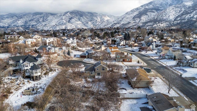 2152 E 3325 N, Layton, UT 84040 - snowy aerial view featuring a residential view and a mountain view
