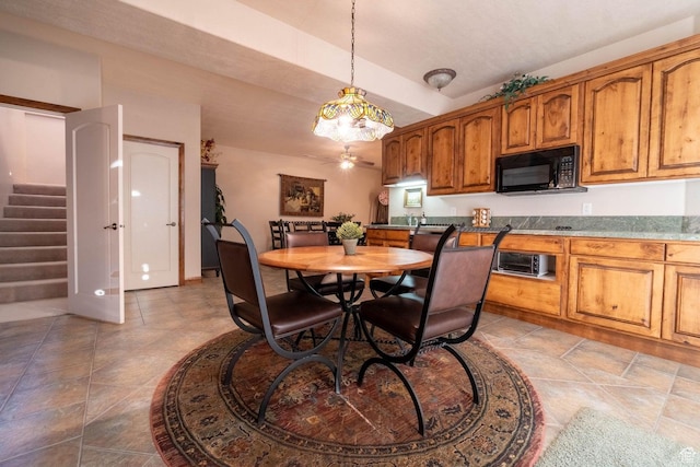kitchen with decorative light fixtures
