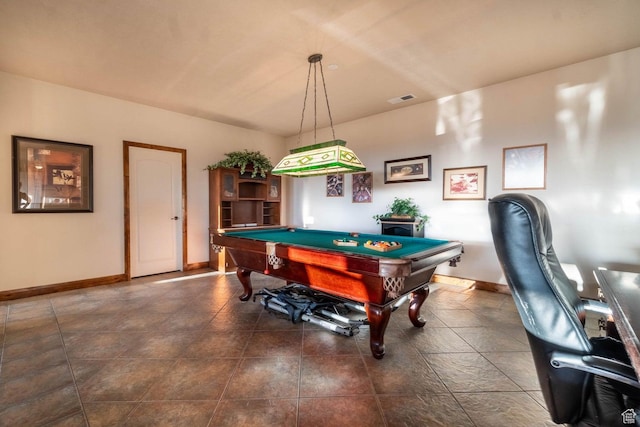 recreation room featuring pool table