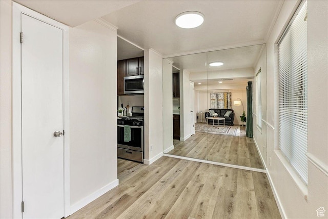 435 E Creekside Cir S Unit A, Salt Lake City, UT 84107 - hall with light wood-style flooring and baseboards