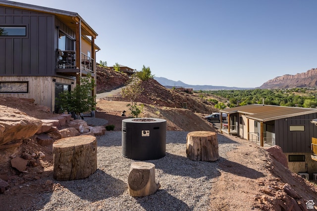 1185 S Murphy Ln Unit 201A, Moab, UT 84532 - view of yard with a mountain view and central AC