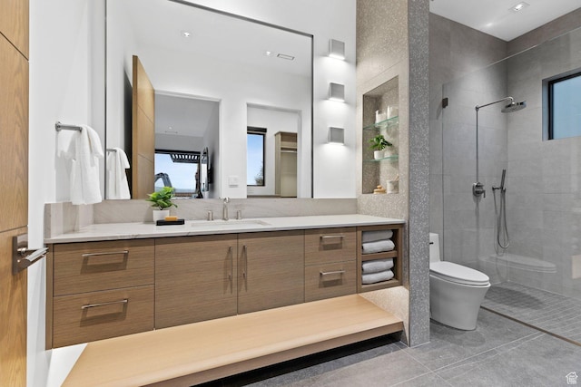 20 N Cliffside Dr, Washington, UT 84780 - full bath with a tile shower, vanity, and toilet