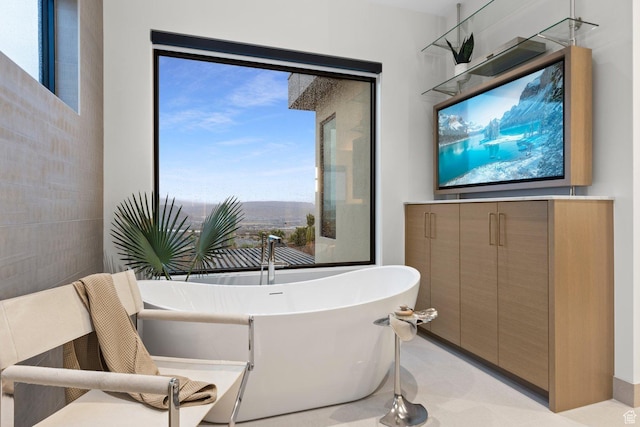 20 N Cliffside Dr, Washington, UT 84780 - full bath featuring a freestanding bath