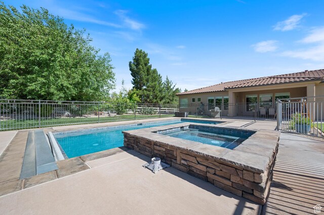 1512 Cholla Dr, Toquerville, UT 84774 - view of pool with an in-ground hot tub and a patio area