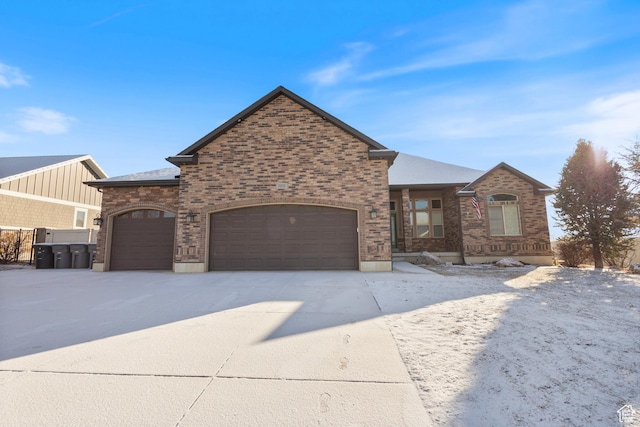 11513 S Jackson Downs Way S, Jordan, UT 84095 - view of front facade featuring a garage