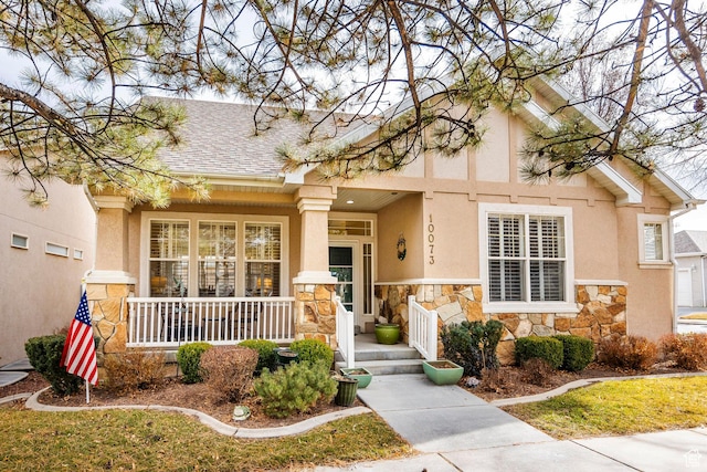 view of front of home featuring a porch