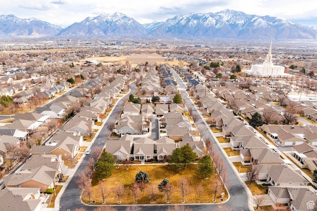 drone / aerial view featuring a mountain view