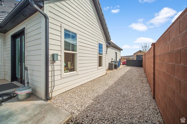 802 E Prairie Way, Washington, UT 84780 - view of property exterior with central AC