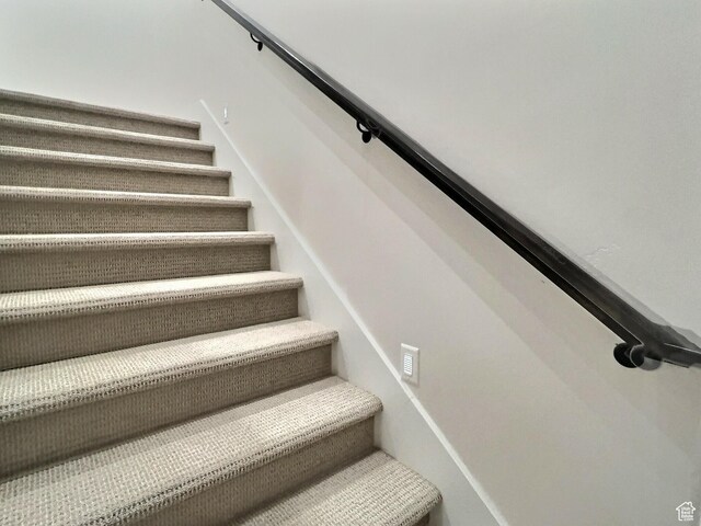 802 E Prairie Way, Washington, UT 84780 - view of staircase