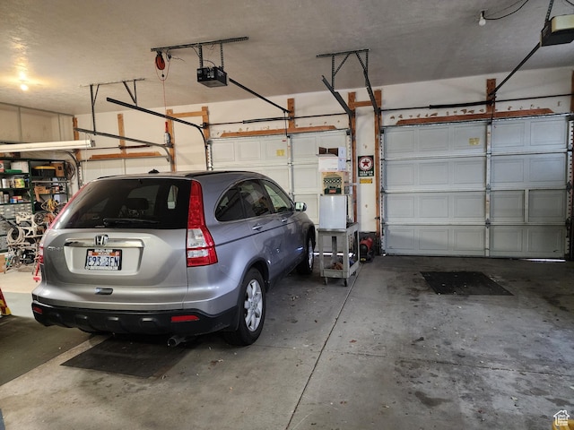 8298 S Arlington Ct, West Jordan, UT 84088 - garage with a garage door opener