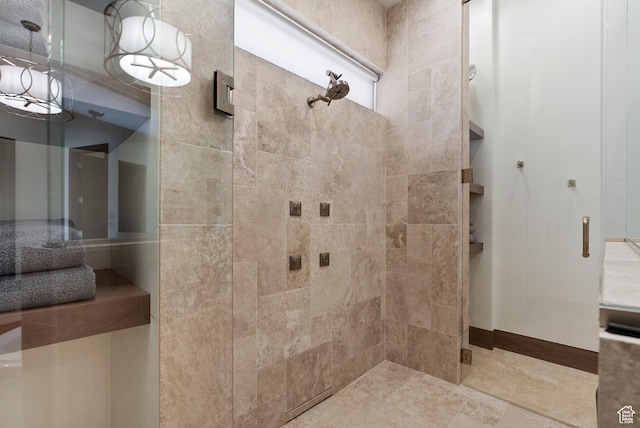 2015 S Pinnacle Cir, St George, UT 84790 - bathroom with a tile shower