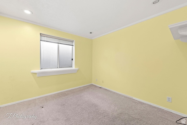 view of carpeted spare room